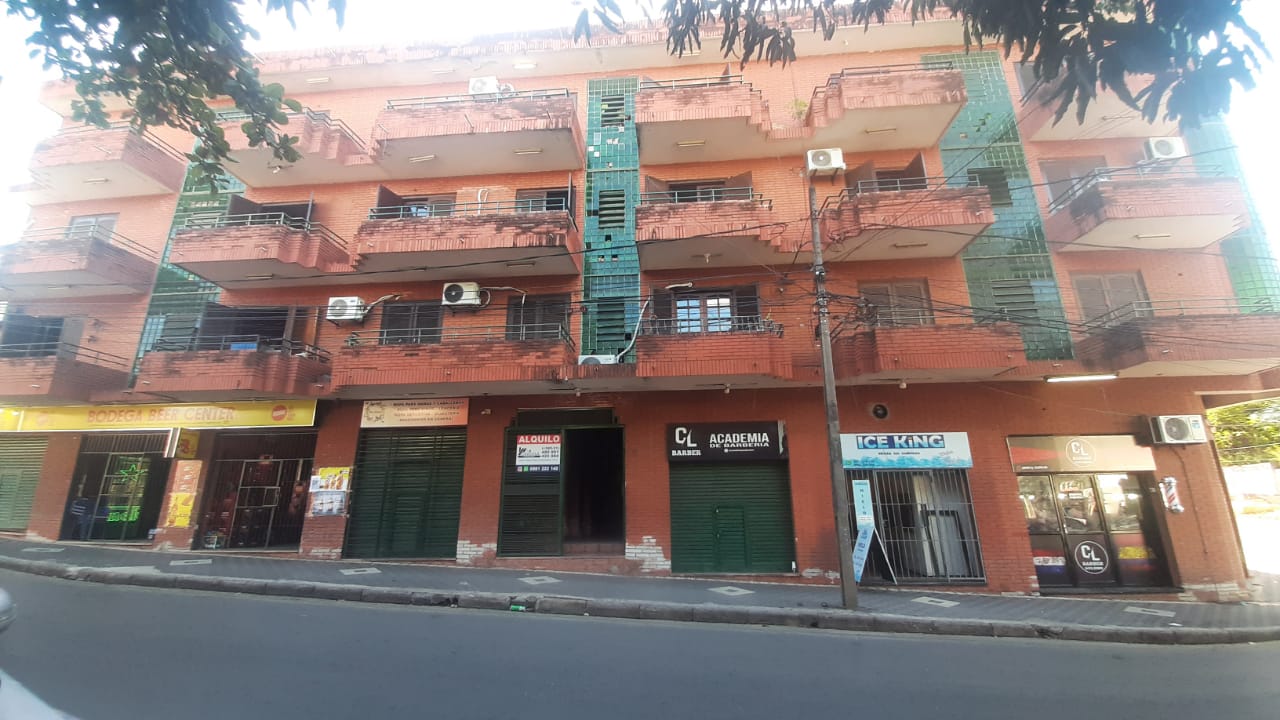 Salón en Asunción – Sajonia – zona ex Hospital de Clínicas