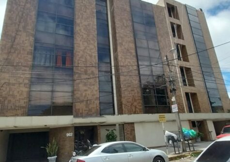 Departamento en Sajonia – zona Coop. Universitaria Colón