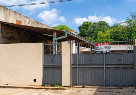 CASA en ASUNCIÓN – Bo. HIPODROMO – zona Sec. Nacional de Deportes